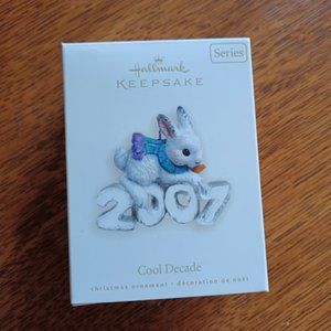 Hallmark Keepsake Ornament 2007 Cool Decade